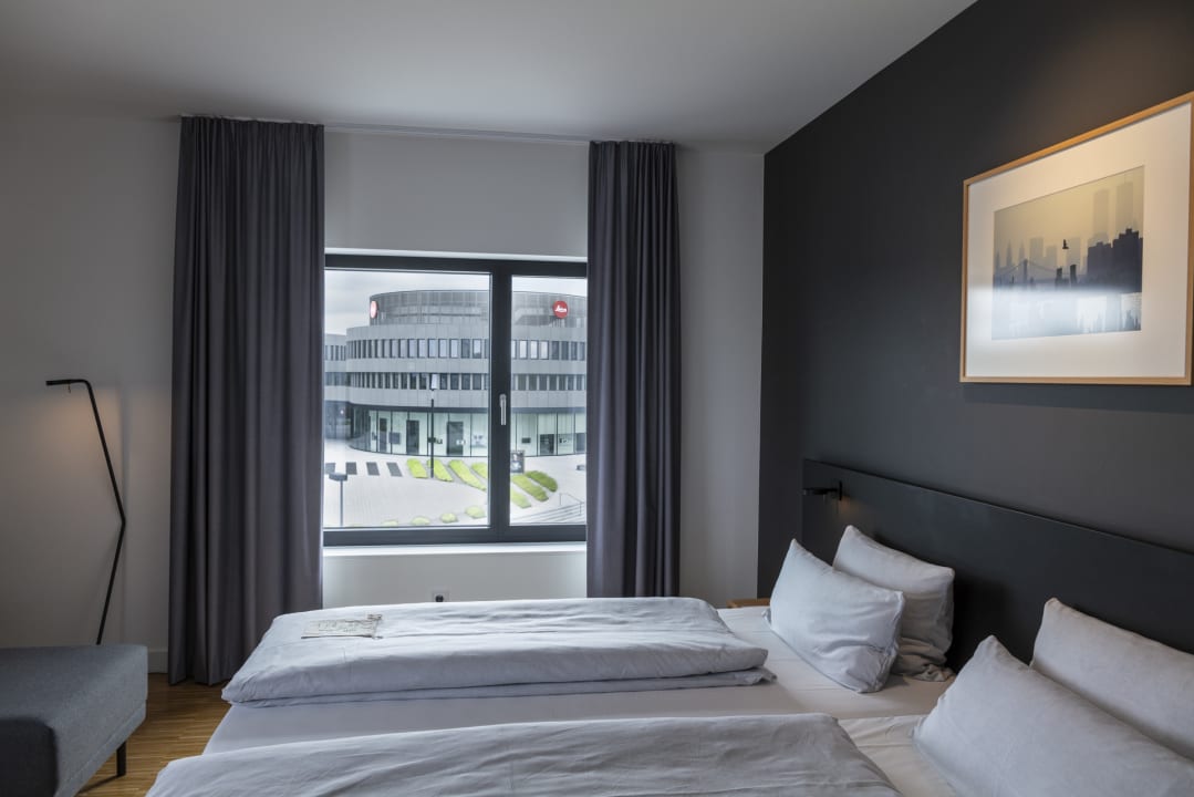 Zimmer Vienna House by Wyndham Ernst Leitz Wetzlar