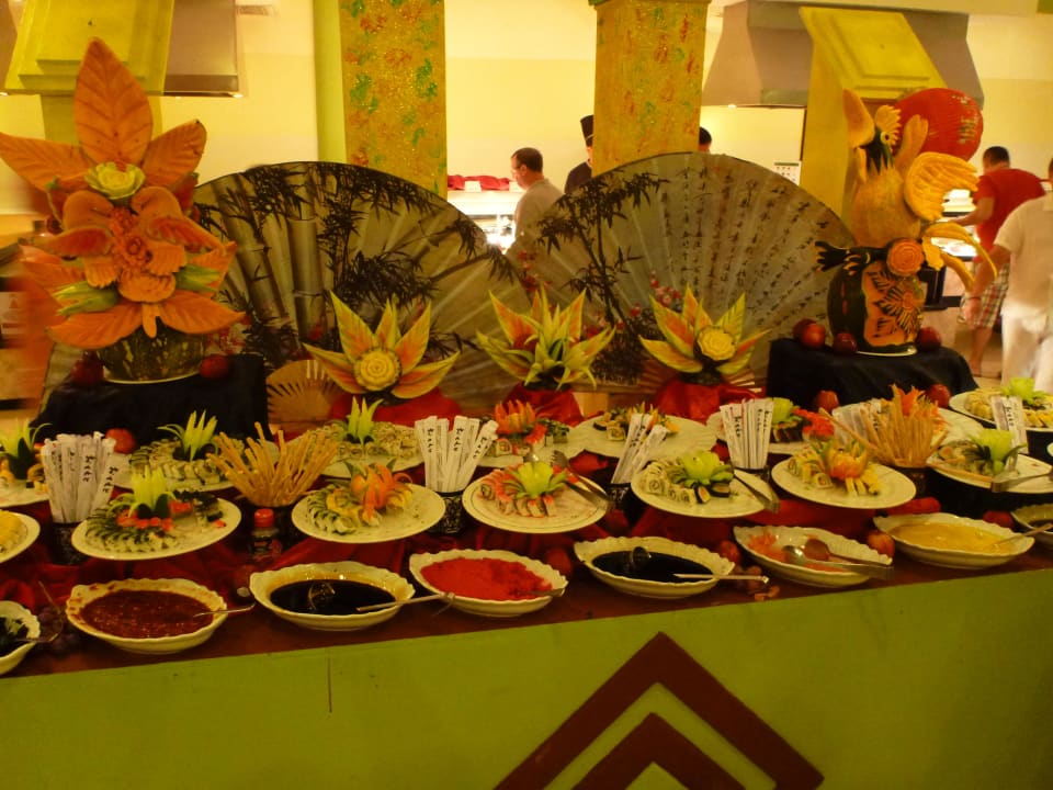 Chinesischer Abend im Buffetrestaurant Hotel Grand Palladium Palace Resort, Spa & Casino