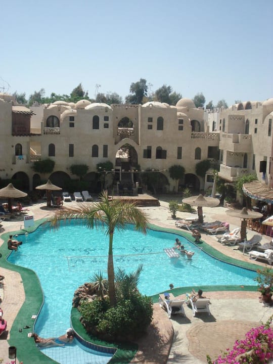 Basen Hotel Amar Sina