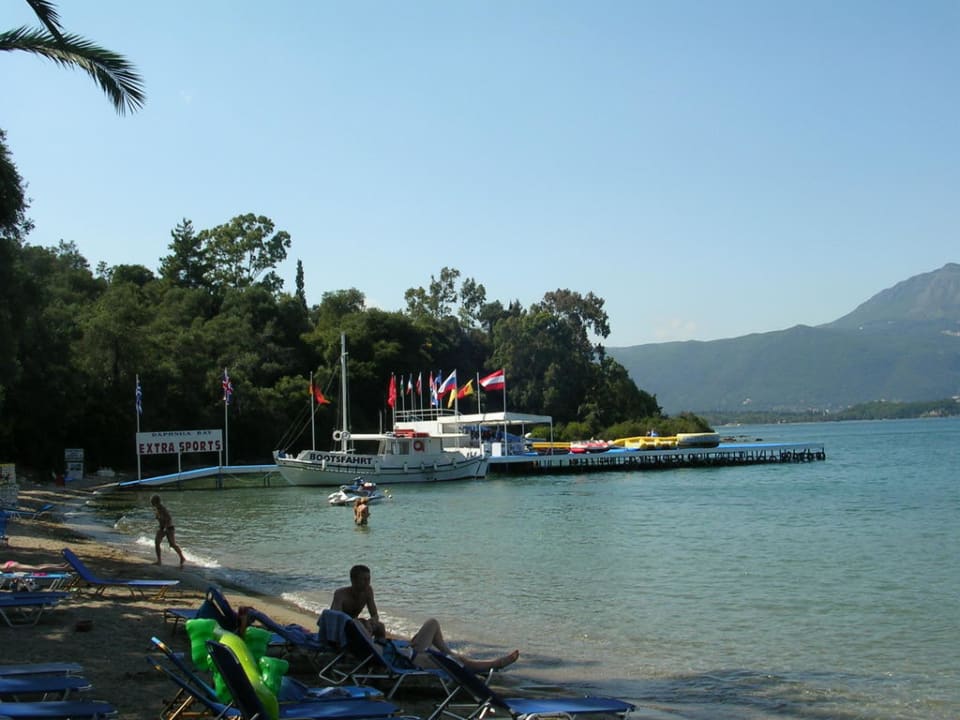 Abschnitt des Strandes Grecotel LUXME Daphnila Bay