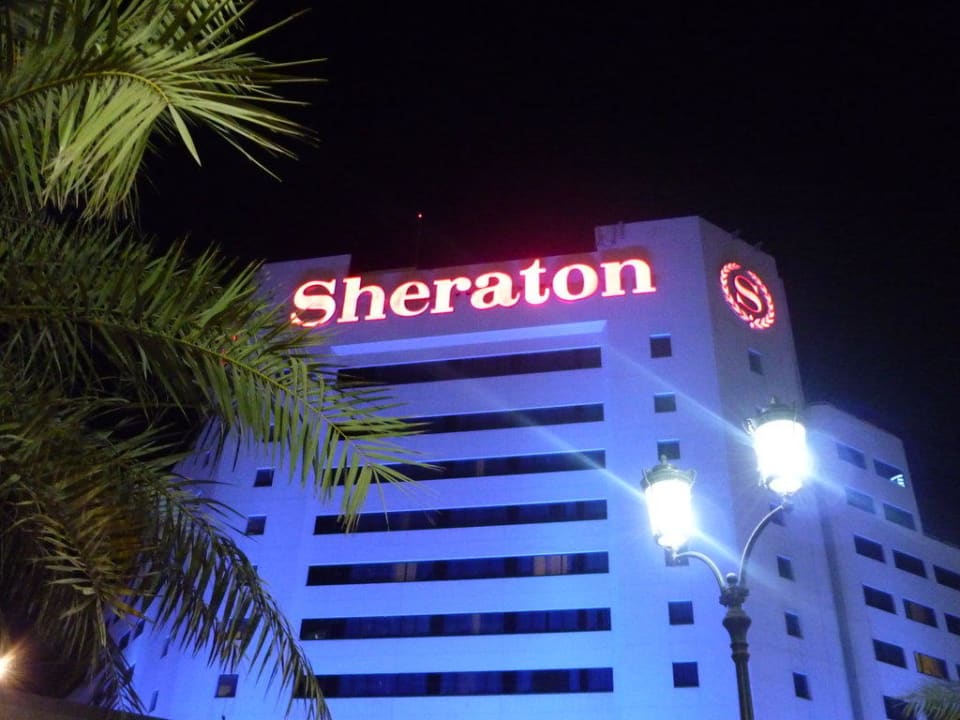 Außenansicht Sheraton Jumeirah Beach Resort