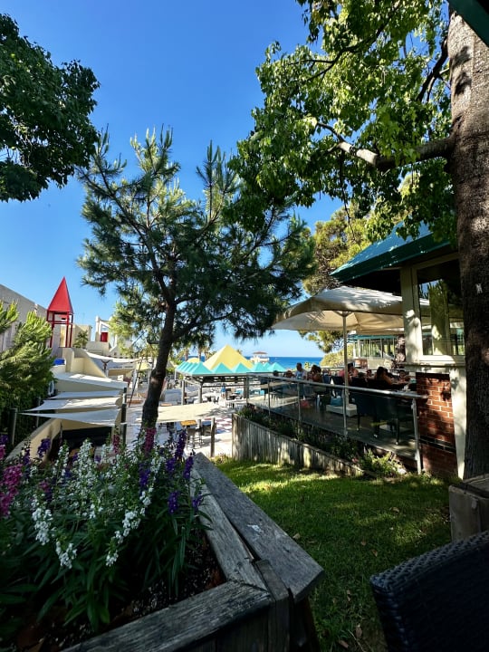 Ausblick ROBINSON PAMFILYA