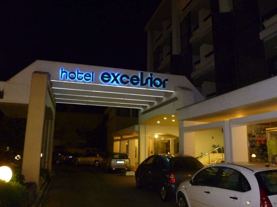 Außenansicht Hotel Excelsior - Liburnia