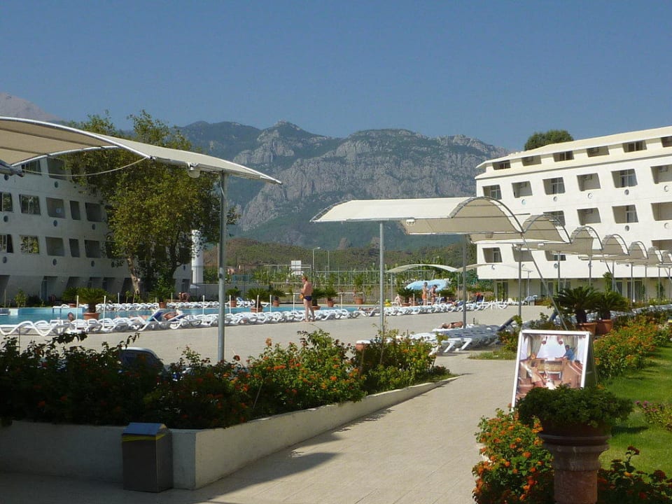 Hotel außen Daima Biz Hotel