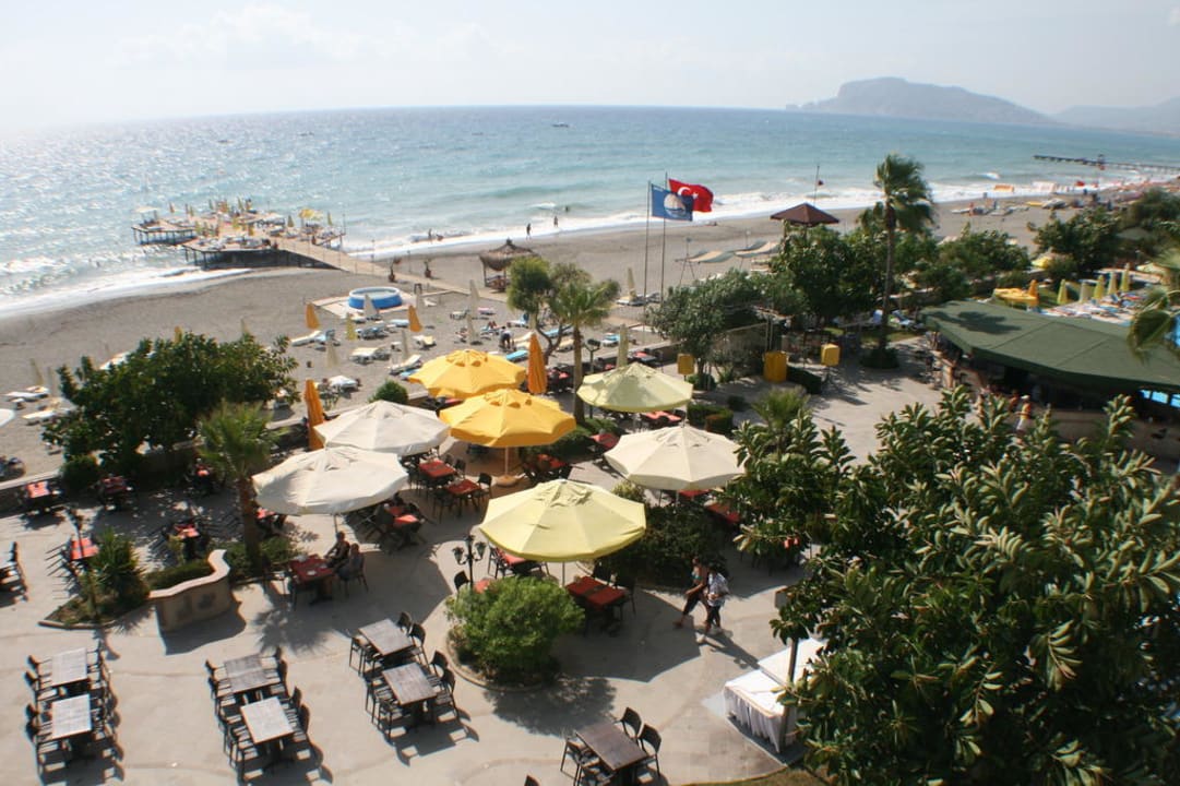 Terras Pier en Rots Alanya Senza Sunset Beach Hotel