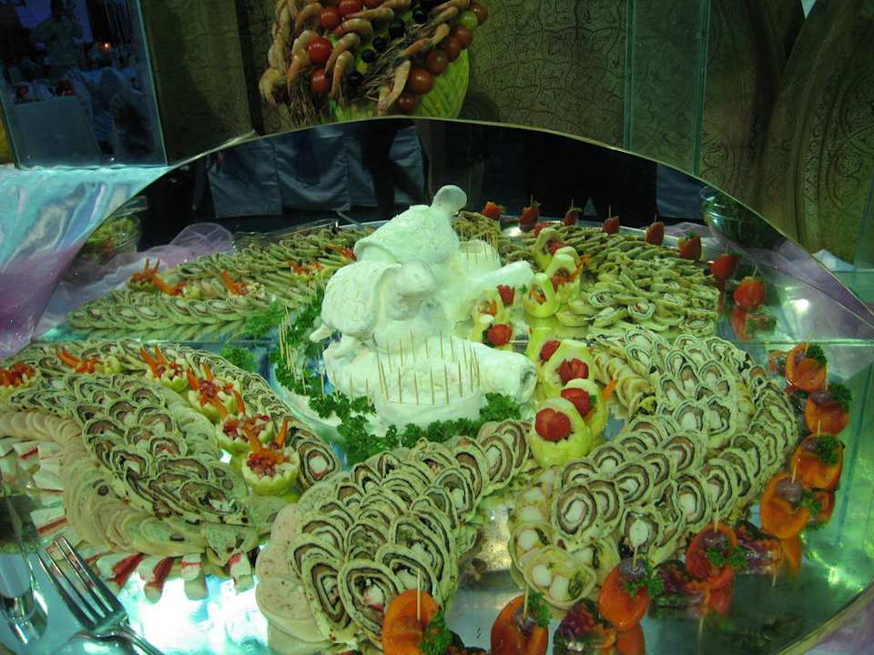 Silvesterbuffet Pickalbatros Alf Leila Wa Leila Resort - Neverland Hurghada