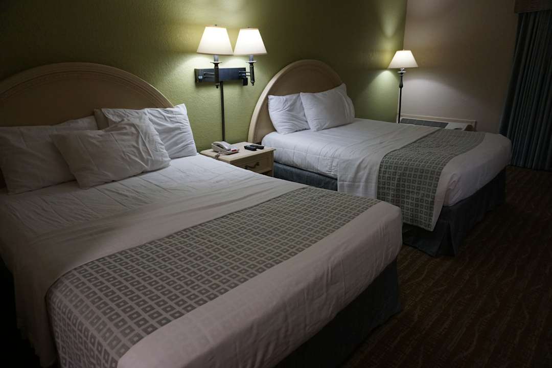 Zimmer Hotel Sandcastle Oceanfront Resort at the Pavilion