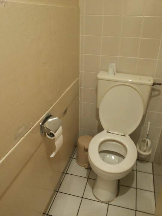 Toiletten nicht fest! Hotel drei Schwäne