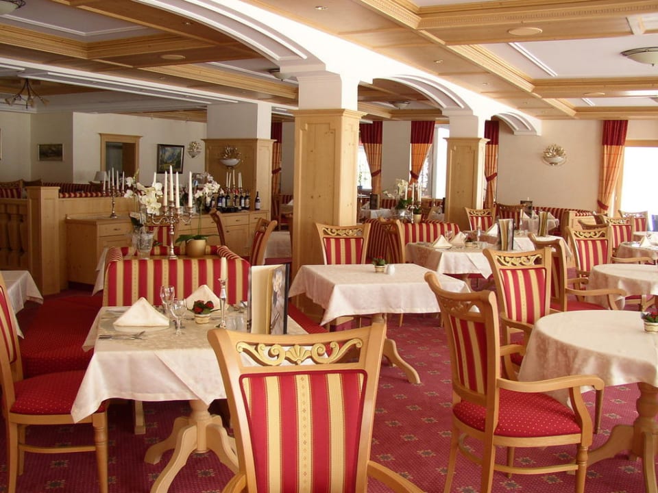 Restaurantbereich Wellnesshotel Zechmeisterlehen