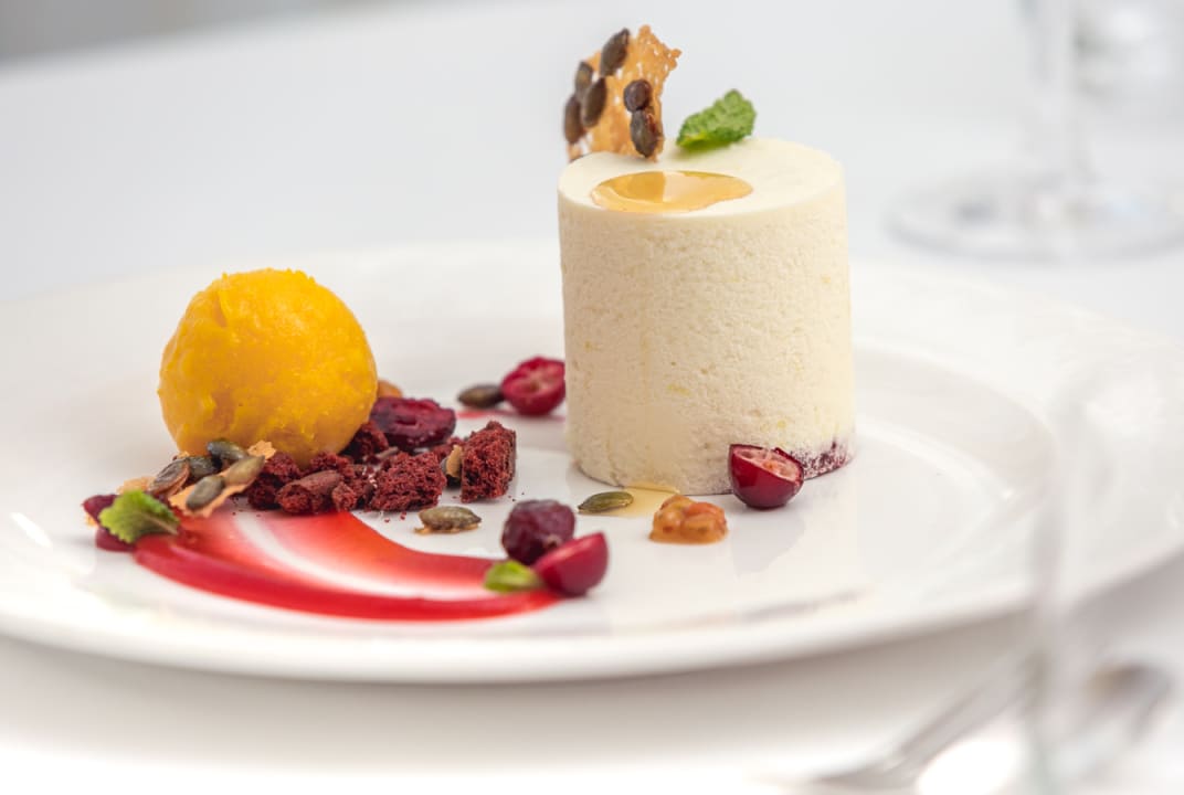 Gastro AVALON HOTEL & Conferences