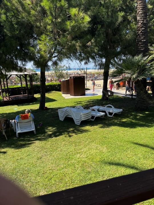 Gartenanlage Sunis Kumköy Beach Resort Hotel & Spa