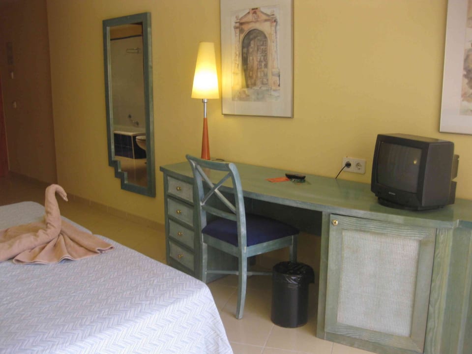 DZ/ kleiner Fernseher SBH Costa Calma Beach Resort