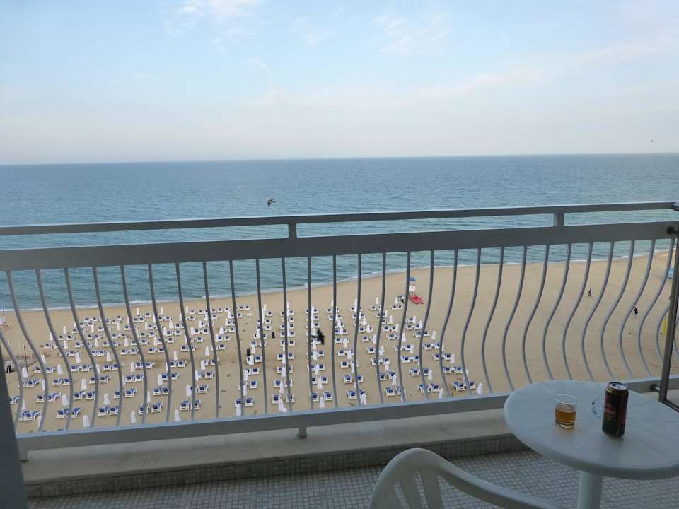 Blick vom Balkon zum Strand/Meer Sol Luna Bay