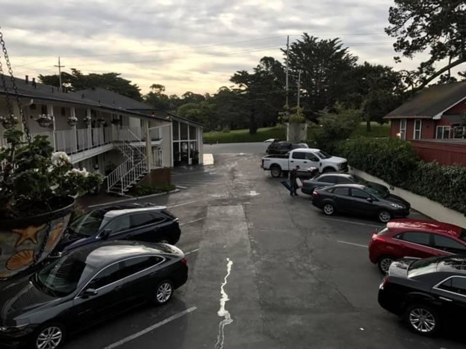 Ausblick aus den Zimmer in der oberen Etage. Inn By the Bay Monterey