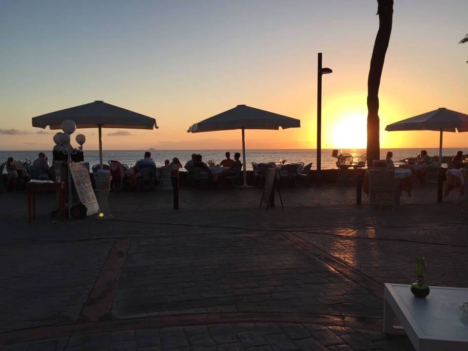 Sonnenuntergang  Alexandre Hotel Gala