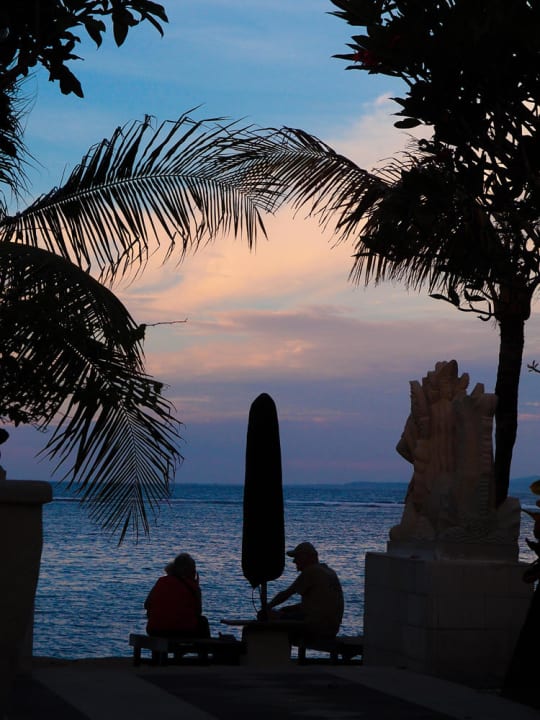 Zugang zum Hotelstrand Villa Shanti Beach