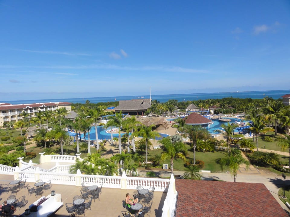 Blick vom Spa-Bereich über Anlage Iberostar Origin Laguna Azul