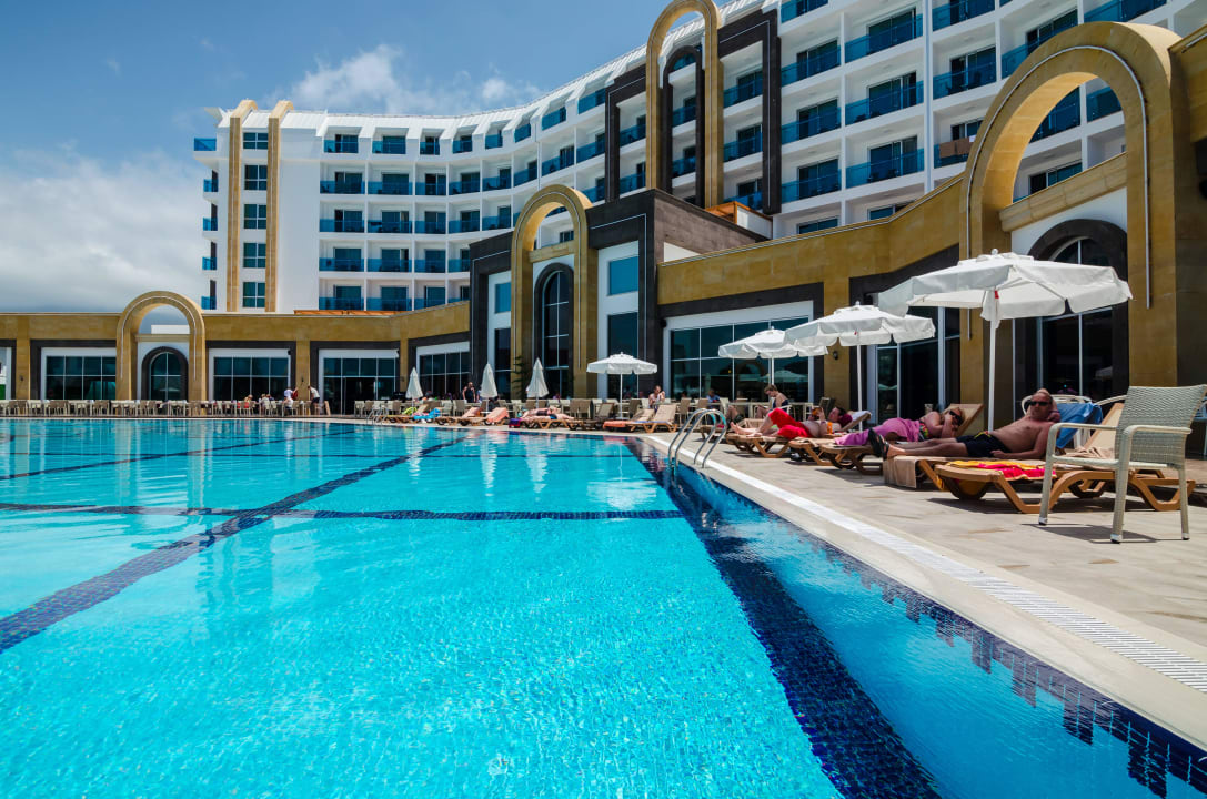Ausblick The Lumos Deluxe Resort Hotel