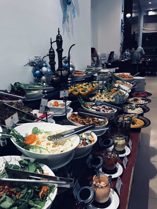 Gastro Ramada by Wyndham Beach Hotel Ajman