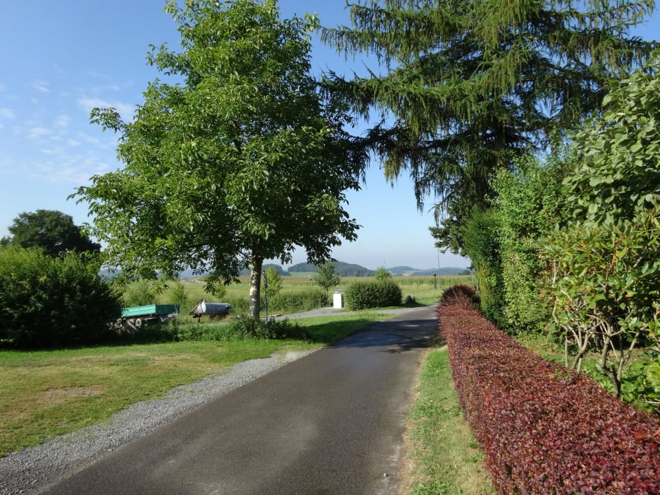 Zufahrsstraße HotelLandhaus Fuchs