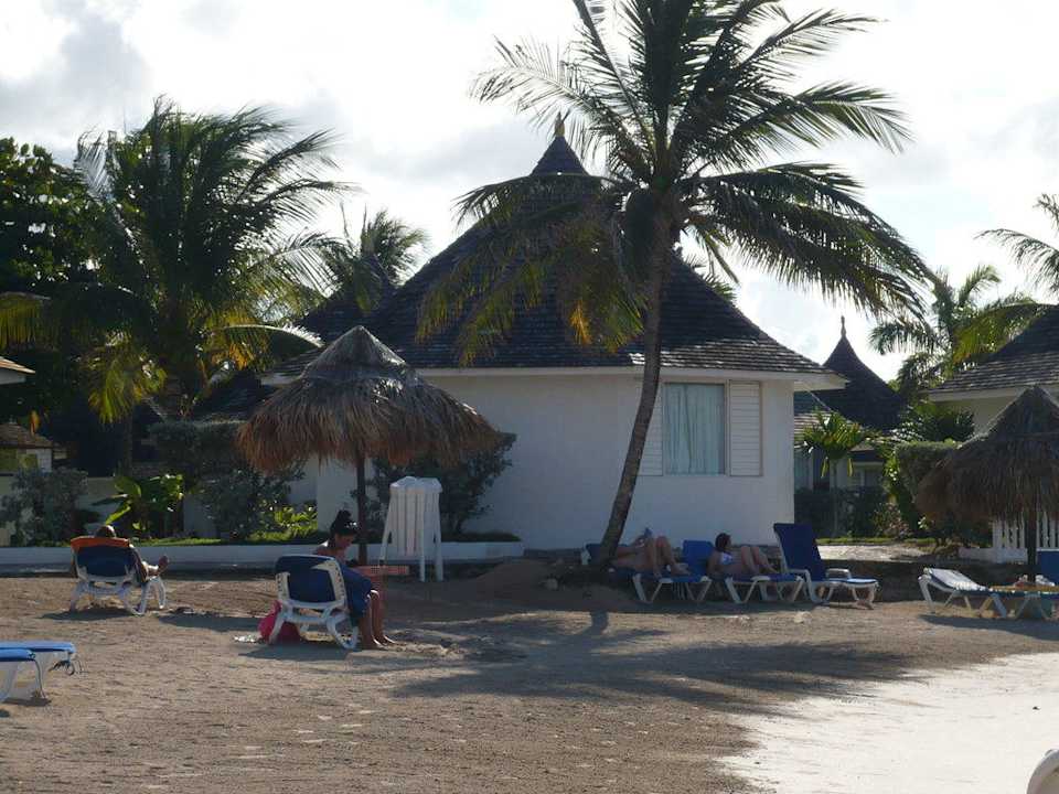 Bungalow am Hotelstrand Grand Muthu Club Caribbean Runaway Bay
