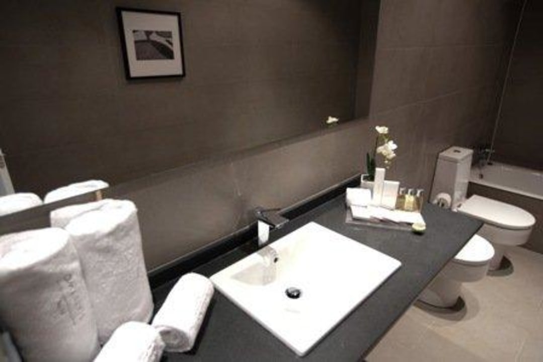 Bathroom Apartments Sixtyfour