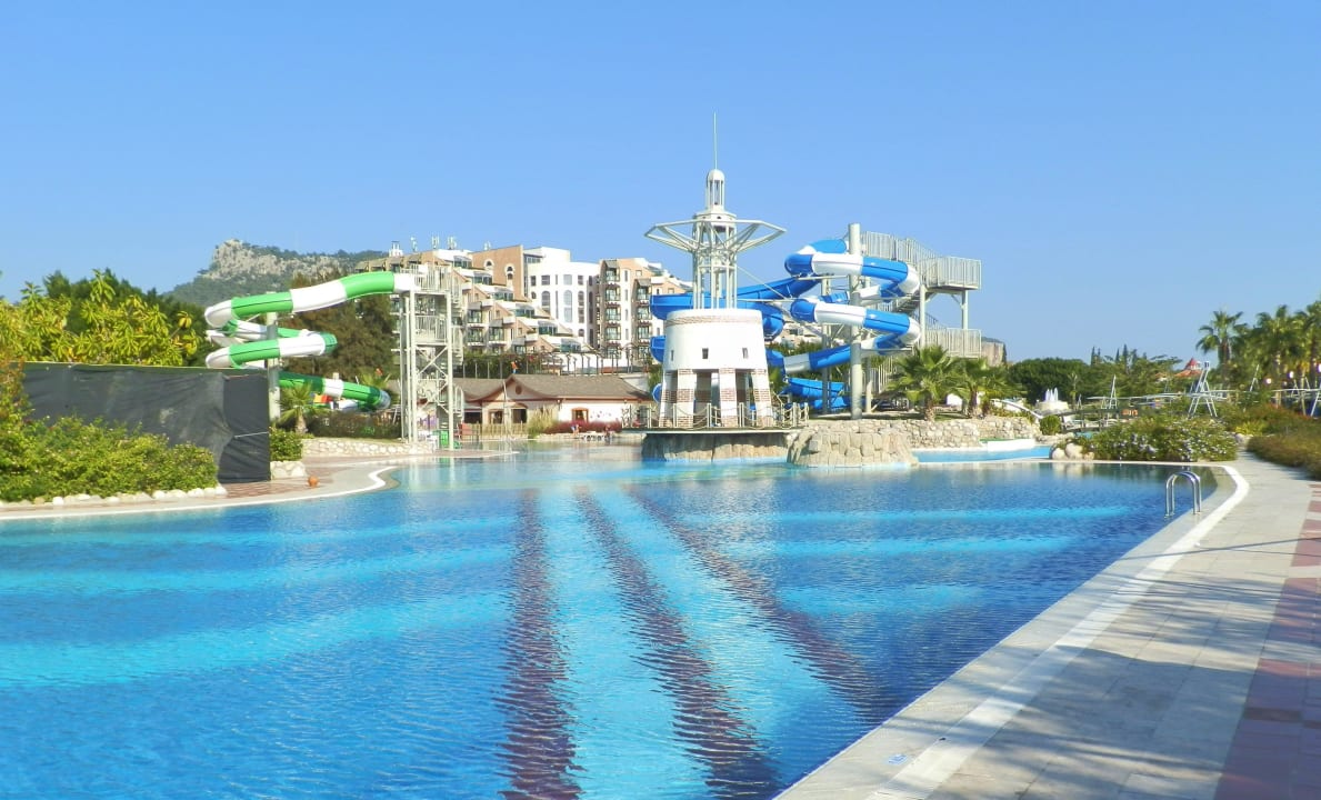 Schöne Poollandschaft Limak Limra Hotel & Resort
