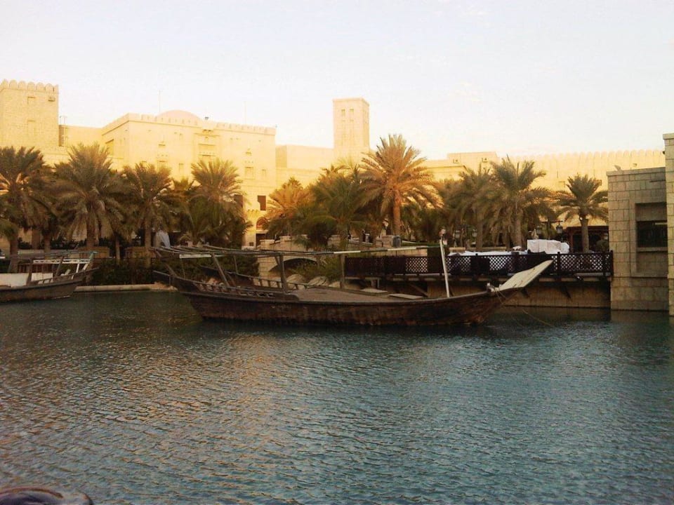 "Alte" Boote im künstlichen See des Madinats Jumeirah Al Qasr