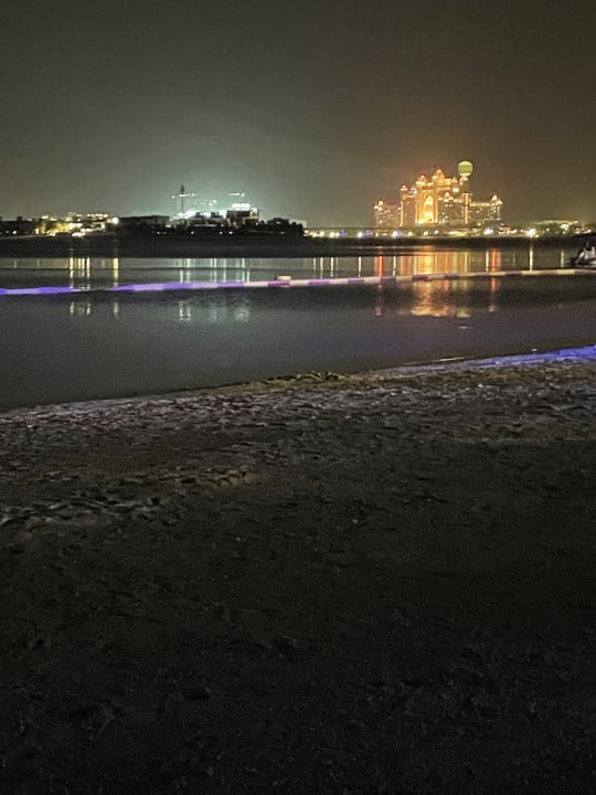Strand The Retreat Palm Dubai MGallery by Sofitel