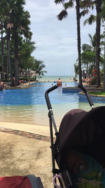 Pool La Flora Khao Lak