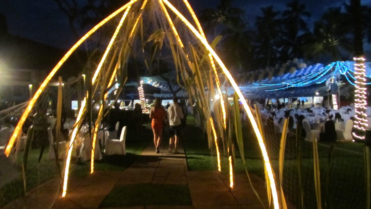 Der Eingang der Silvesterparty Club Hotel Dolphin