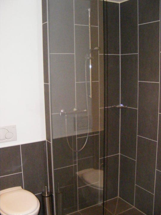 Dusche Factory Hotel