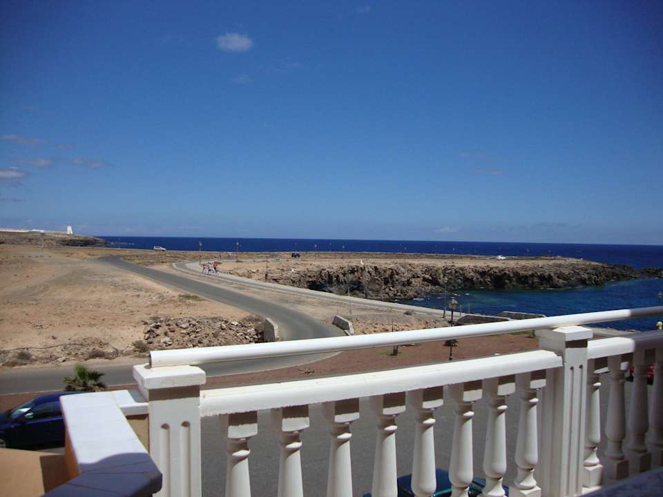 Widok z tarasu Elba Castillo San Jorge & Antigua Suite Hotel