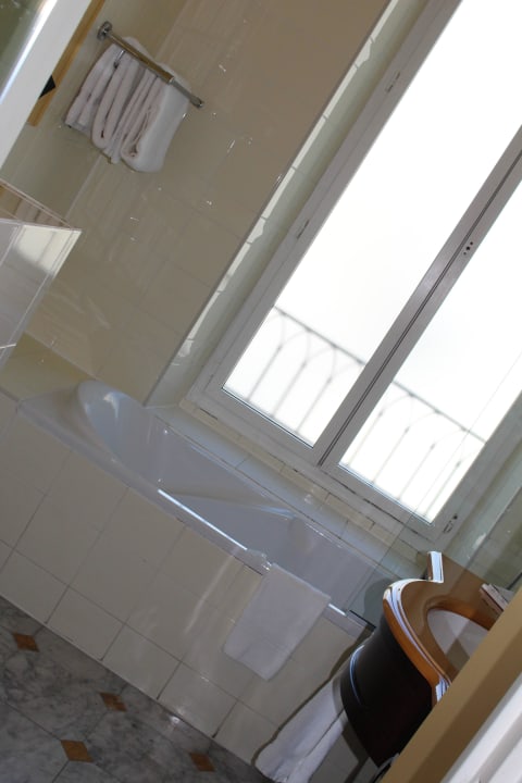 Bathroom Grand Hotel Beauvau Vieux Port
