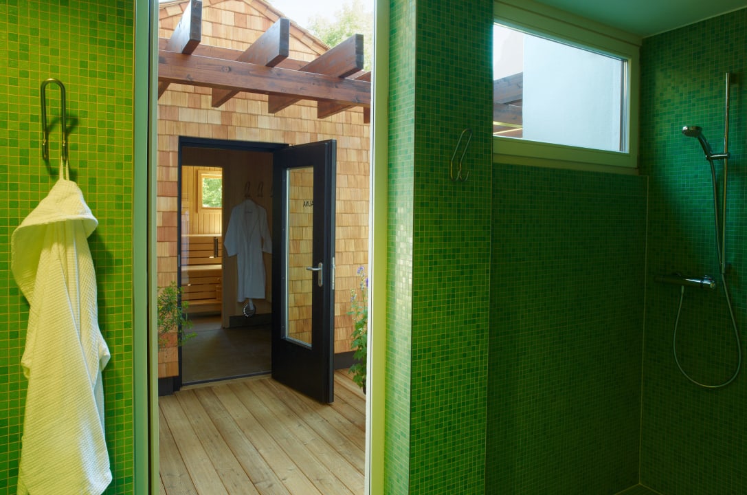 Von den Nassräumen direkt zur Sauna Hotel Zur Schanz