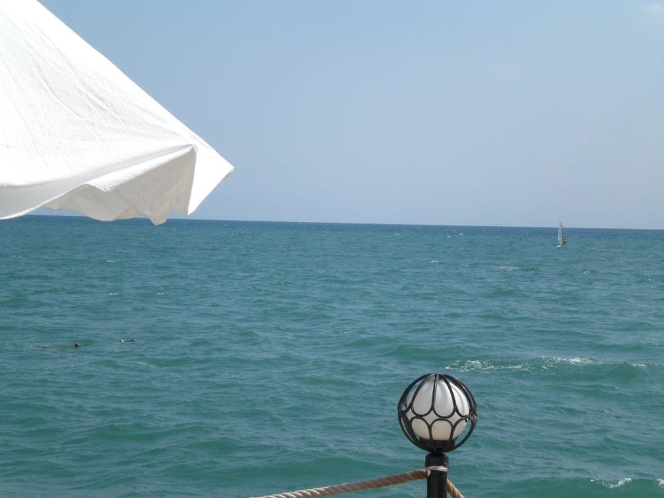 ...lädt zum Träumen ein Saturn Palace Resort Hotel