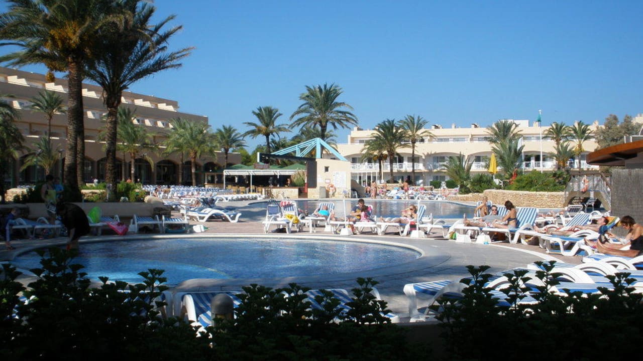 Innerhalb der Anlage Sirenis Seaview Country Club