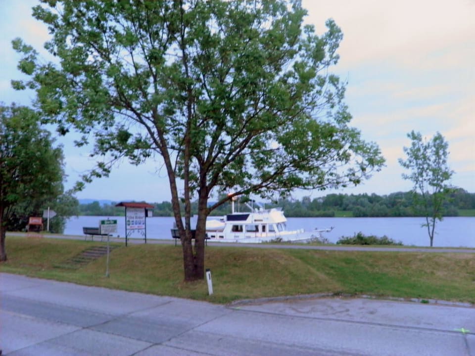 Donaublick Gasthof Haselberger