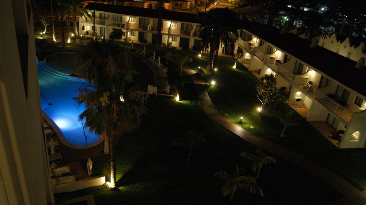 Bei Nacht Sunprime Atlantic View