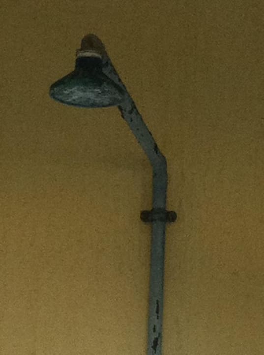 Die "sauberen" Duschen vom Pool Hotel Kampos Village Resort