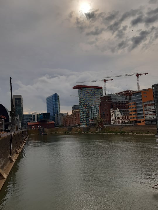 Außenansicht INNSiDE by Meliá Düsseldorf Hafen