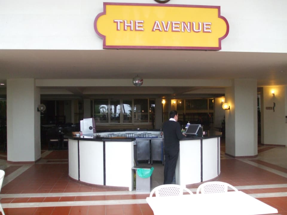 Avenue Bar - Ismail - PALOMA Perissia