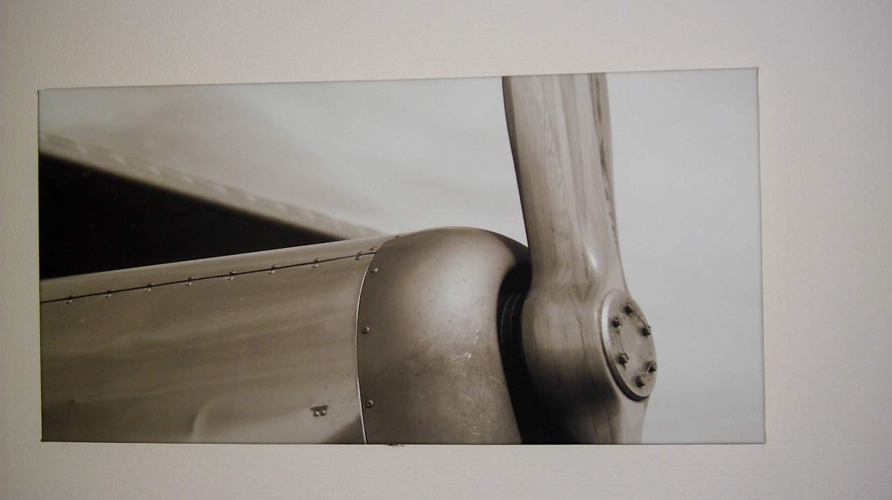 "Kunst" 1 Leonardo Hotel Hamburg Airport