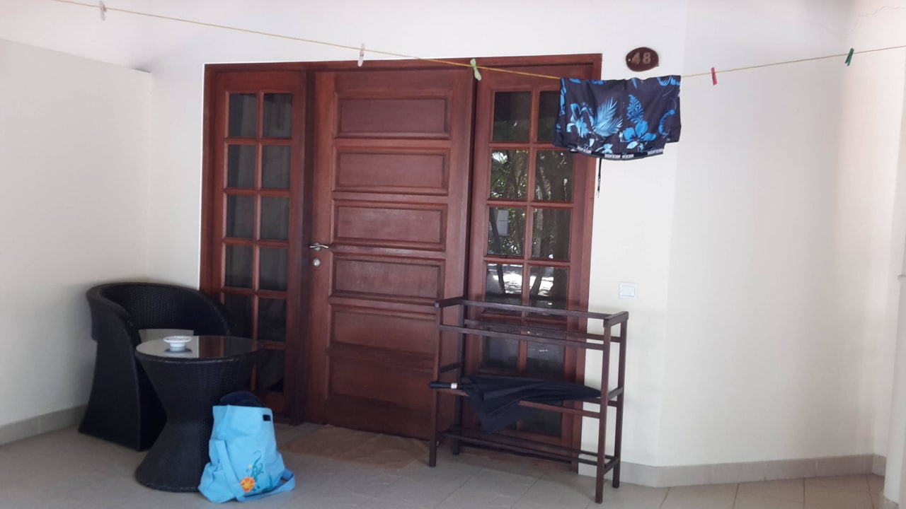 Zimmer von aussen  Embudu Village