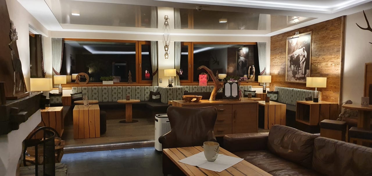 Gastro Alm- & Wellnesshotel Alpenhof