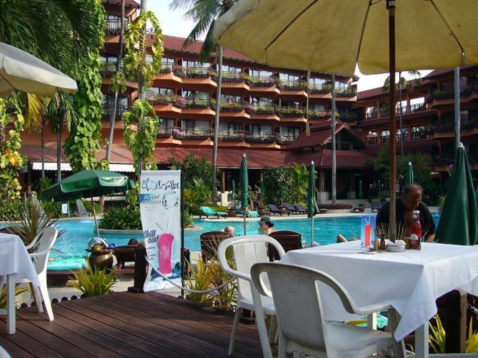 Snack Bar Courtyard by Marriott Phuket, Patong Beach Resort