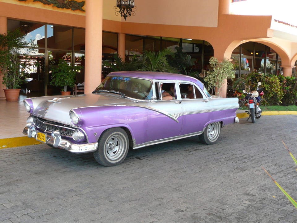 Hoteleingang Starfish Cuatro Palmas