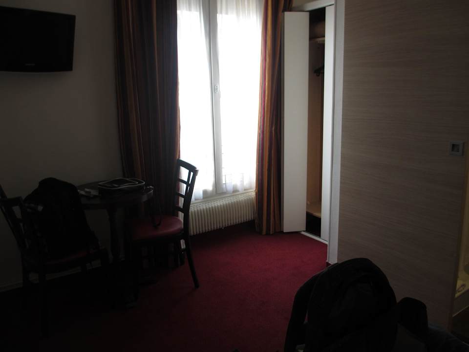 Blick vom Bett Hotel Les Deux Gares