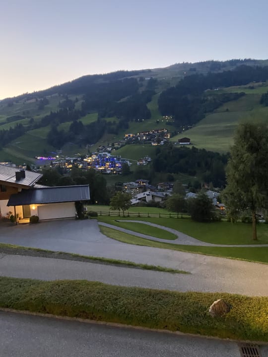 Ausblick Familienresort Ellmauhof – das echte All Inclusive