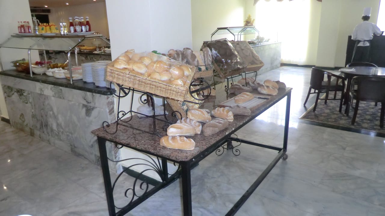 Jeden Morgen das Brot vom Vorabend Titanic Beach Spa & Aqua Park